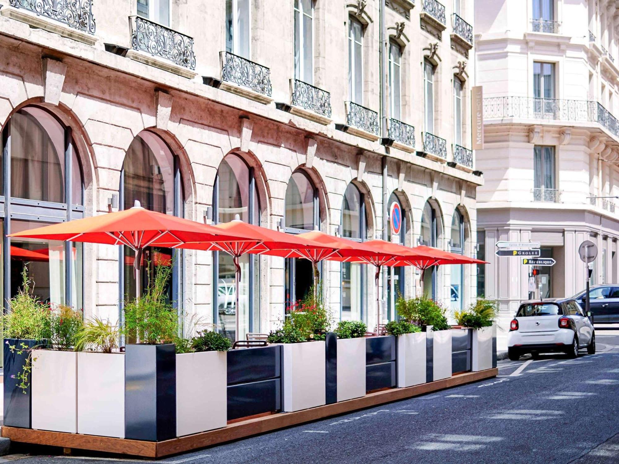 Mercure Lyon Centre Plaza Republique Exterior photo